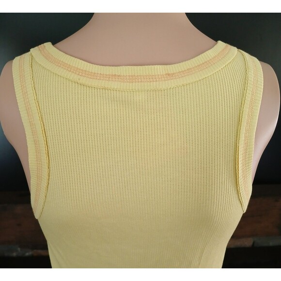 AEMI & CO Women's Small Yellow Knit Casual Light inside out look Tank Top New - Picture 7 of 13